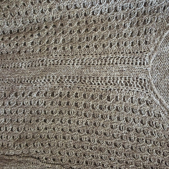 Maurices V-Neck Open Knit Sweater, Women's Size M, Excellent Condition - Picture 2 of 3